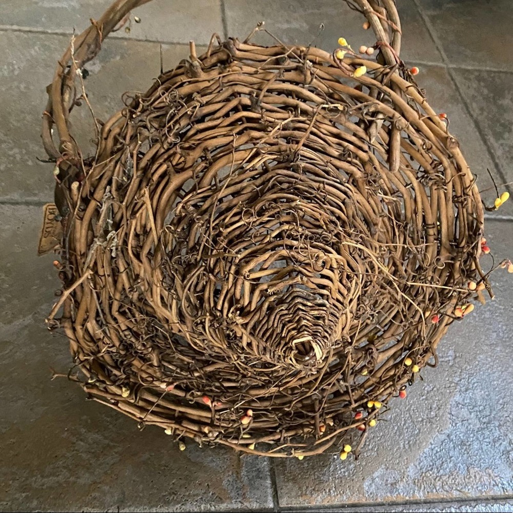 The Boyds Collection Vintage Funnel Shaped Hanging Grape Vine Basket - Picture 8 of 15